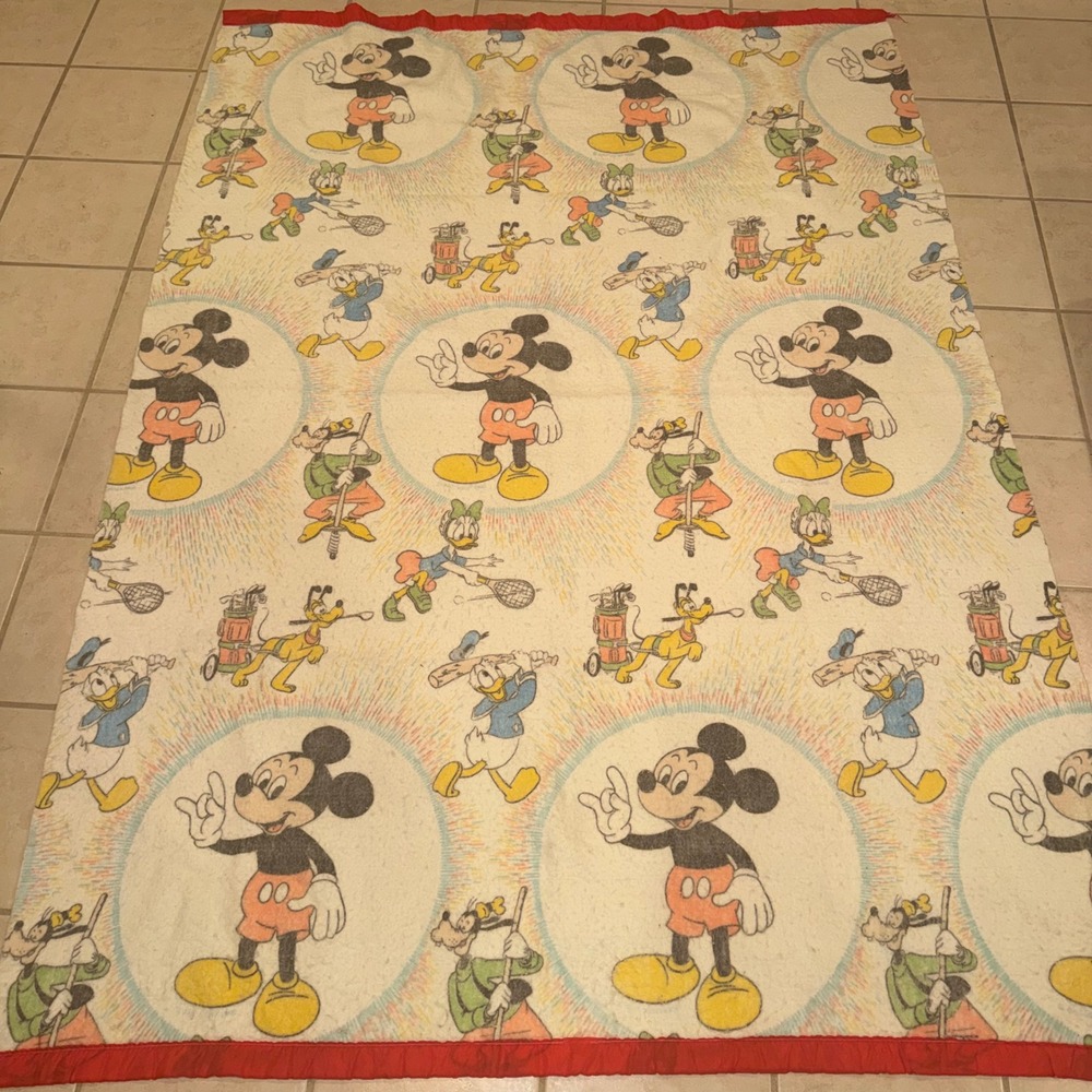 Vintage Disney Mickey Mouse Friends Sports Fleece Blanket Twin 80s 90s Retro Red